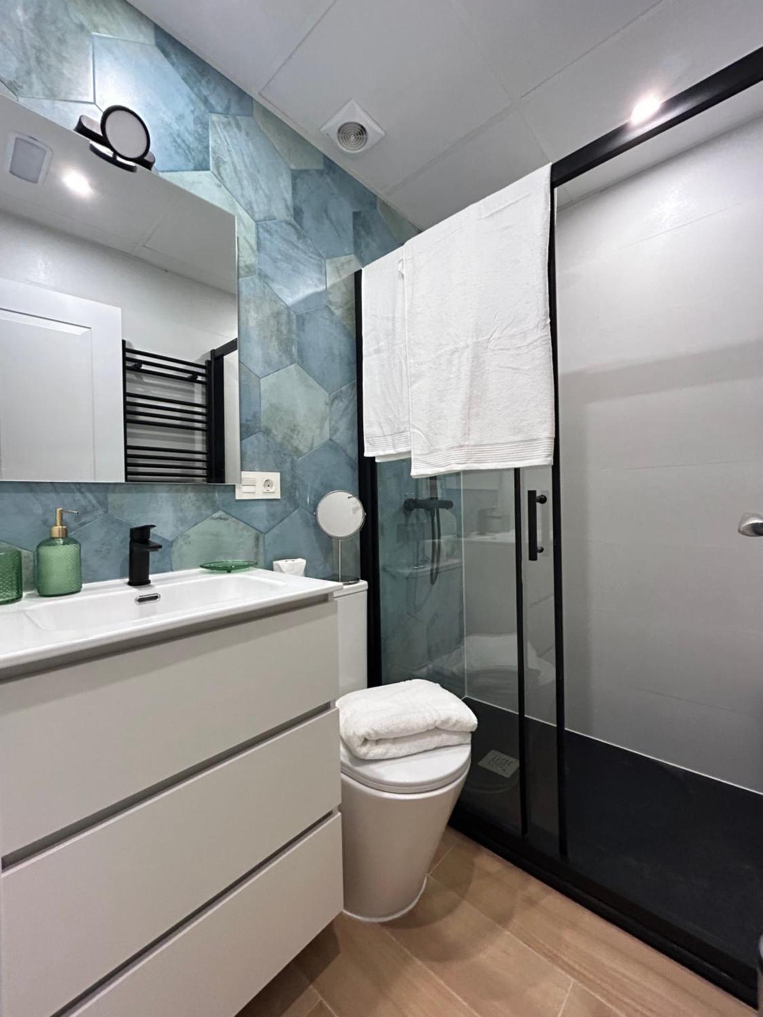 Apartamento Centro Madrid Atocha Luaran gambar